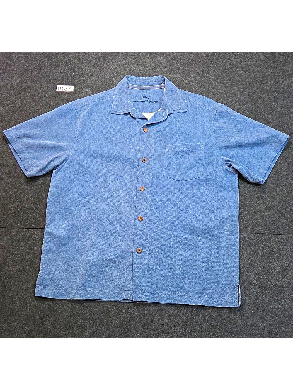 Tommy Bahama Men's M Regular Blue Geometric Short Sleeve Button-Up Point Collar